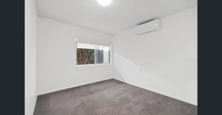 BEAUTIFUL EXECUTIVE LIVING IN THE HEART OF TARRAGINDI - Photo 5