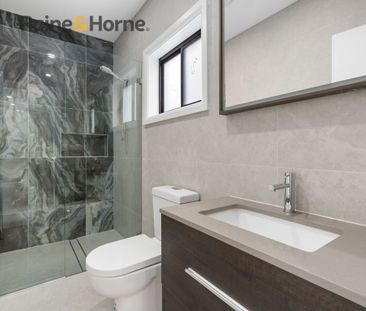 Amazing Near New Granny Flat! - Photo 1