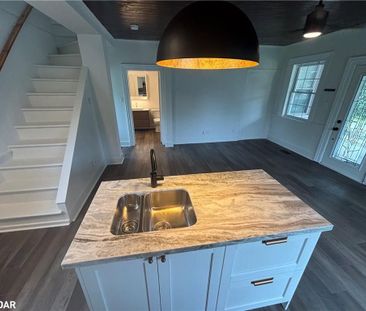 For Lease - 287 BARRIE Street, Essa, Ontario - Photo 3