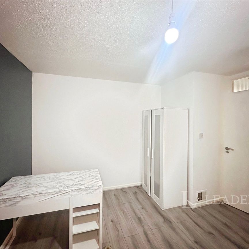 2 bedroom house to rent Red Hill Grove, Birmingham, West Midlands, B38 - Photo 1