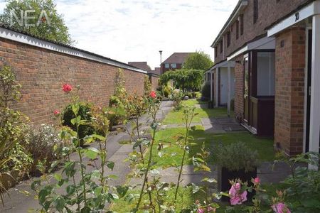 Cardinal Close, Caversham, Reading, RG4 - Photo 4