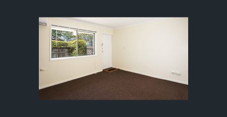 NEAT AND TIDY UNIT WITH COURTYARD - Photo 5