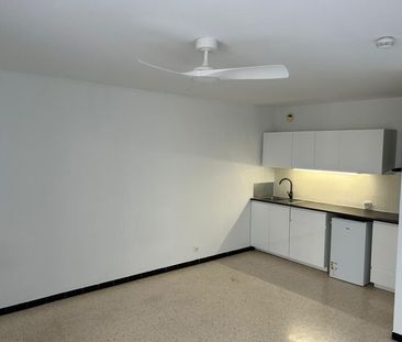 Appartement à louer 1 pièce • 33 m 2 Nîmes - Photo 5