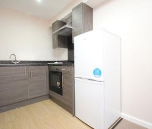 2 Bedrooms Flat to rent in Whitby House, Commercial Street, Hereford HR1 | £ 173 - Photo 1