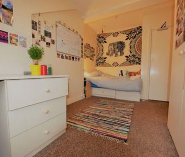 8 Bed - 40 Archery Road, City Centre, Leeds - LS2 9AU - Student - Photo 4