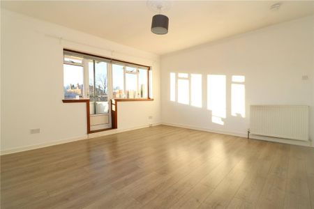 3 bedroom apartment to rent - Photo 2