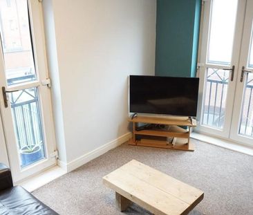 2 bedroom flat to rent - Photo 3