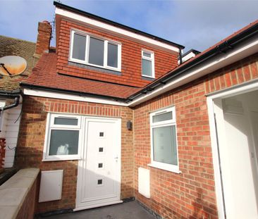 Eastwood Road North, Leigh-on-Sea, Essex, SS9 - Photo 3