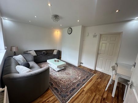 3 Bed Semi-Detached House, Egremont Avenue, M20 - Photo 2