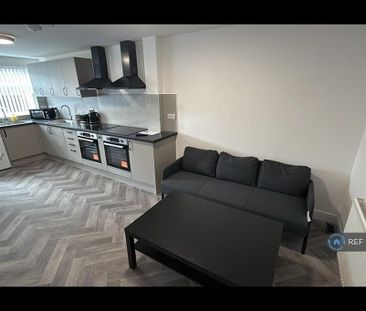 1 bedroom in a house share to rent - Photo 5