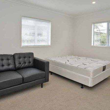 RENT REBATE AND ONE WEEKS FREE RENT - Love the Location! - Photo 3