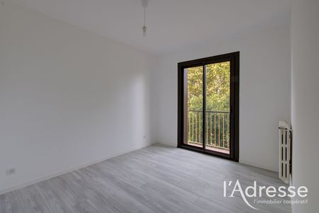 Location Appartement 4 pièces 84m² - Photo 4