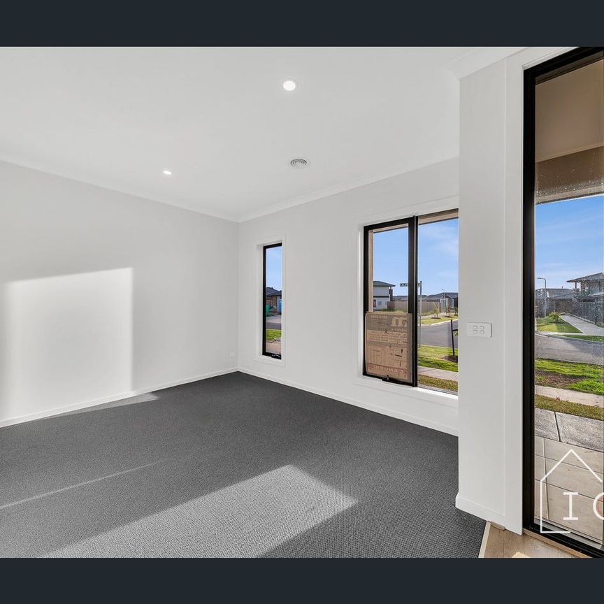 I O N | FIFTEEN | CALIFORNIA - Photo 1