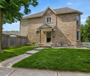 For Lease - 11 Marcay Street, Barrhaven, Ontario - Photo 5