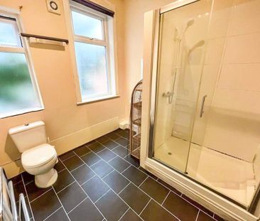 4 bedroom terraced house to rent - Photo 6