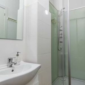 Gran Vía Marqués del Turia, Valencia, Valencian Community 46005 - Photo 3