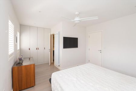 4 bedroom detached house to rent - Photo 3