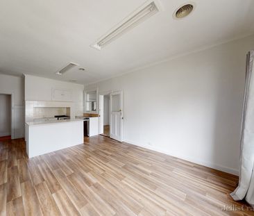 383 Geelong Road, Kingsville - Photo 2