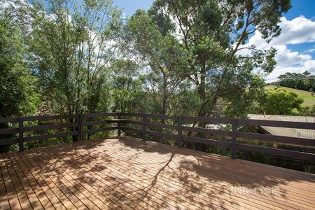 63 Milborne Crescent, Eltham - Photo 2