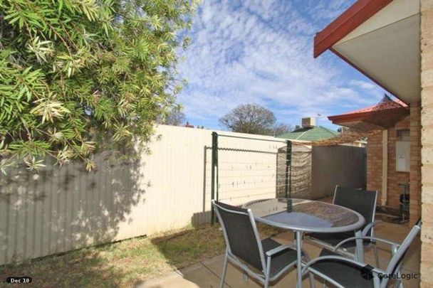 This ONE BEDROOM unit is neatly presented for your convenience and situated in a small complex of just six units. - Photo 1