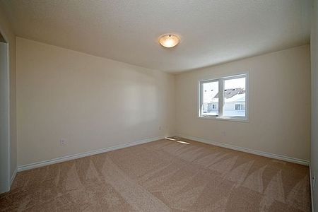 For Lease - 1646 Gainer Crescent, Milton, Ontario - Photo 4