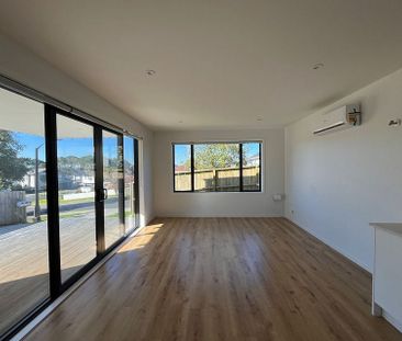 Charming 3BR Unit in Royal Heights! - Photo 4