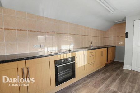 2 bedroom flat to rent - Photo 5