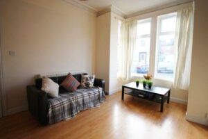 11 Derwentwater Terrace, Leeds, LS6 3JL - Photo 1