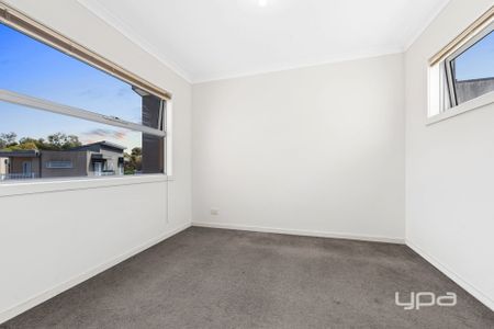 2/1 Dargi Green, Caroline Springs - Photo 5