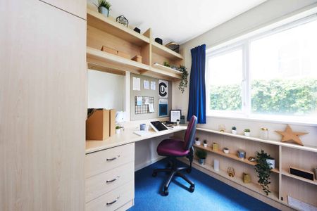 Single Ensuite Room - Photo 5