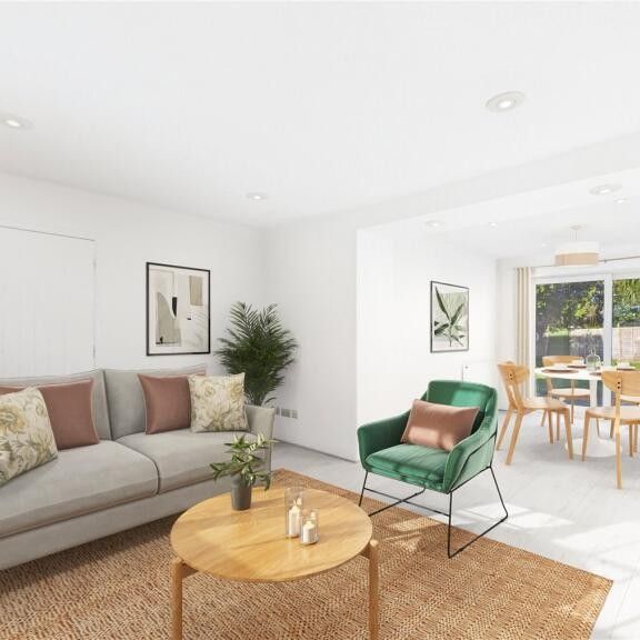 Hazel Road, Mytchett - 5 bedrooms Property for lettings - Seymours - Photo 1