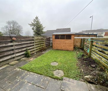 3 bedroom end of terrace house to rent - Photo 4