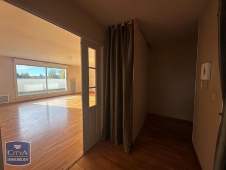 Location Appartement 4 pièces 102m² BLOIS 41000 - Photo 2