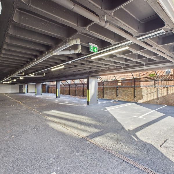 London Road, Camberley - 1 bedroomProperty for lettings - Seymours - Photo 1