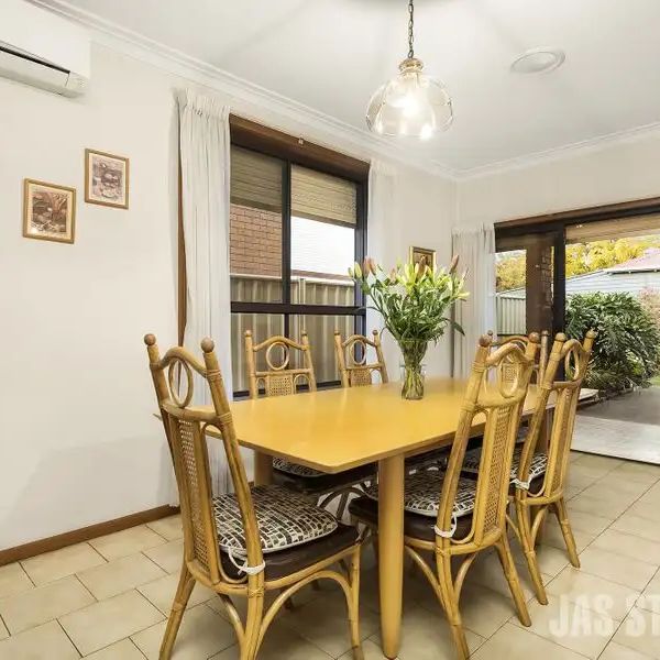“FAMILY HOME IN THE HEART OF FOOTSCRAY” - Photo 1