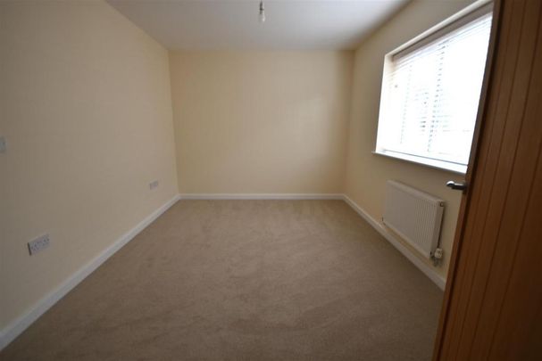 2 bedroom detached bungalow to rent - Photo 1