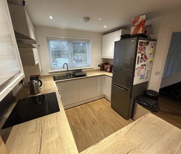 2 bedroom semi-detached house to rent - Photo 6