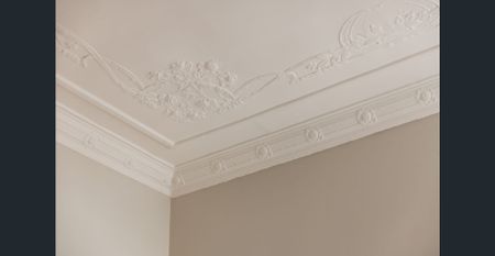 Renovated top-floor residence / newly refurbished building - Photo 2