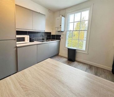 3 bedroom maisonette to rent - Photo 6