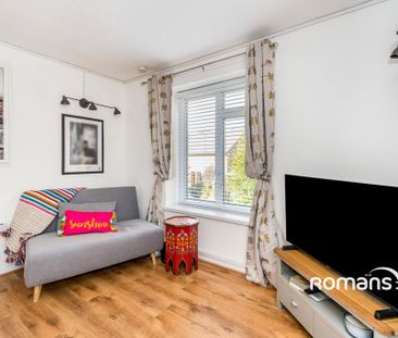 1 bedroom flat to rent - Photo 2
