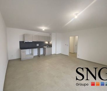 T3 AVEC LOGGIA + PARKINGS - Photo 2