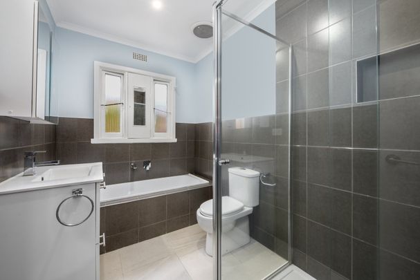 Perfectly Positioned 3 Bedroom home - Photo 1