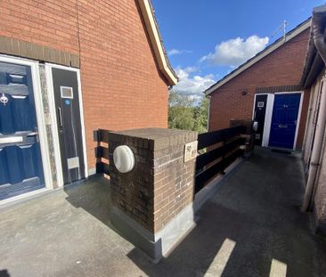 1 bedroom flat to rent - Photo 6