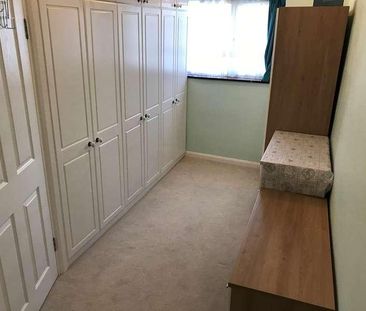 Legrace Avenue, Hounslow, TW4 - Photo 3