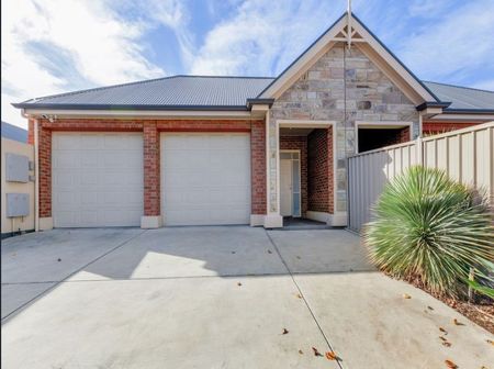 127B St Bernards Rd, Rostrevor SA 5073 - House For Rent - $750 | Domain - Photo 5