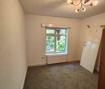 3 Bed Terraced House, Leicester Road, M7 - Photo 5