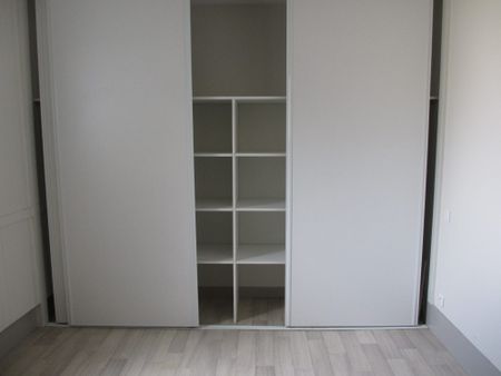 Location Appartement 2 pièces 42m² NEGREPELISSE 82800 - Photo 5