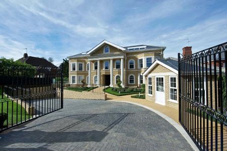 3 bedroom apartment to rent - Photo 2