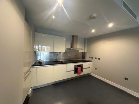 2 bedroom flat to rent - Photo 4