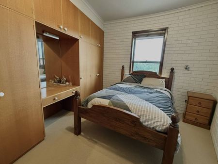 Unique Round Home - 3 Kardinia Court, Cooma - Photo 5